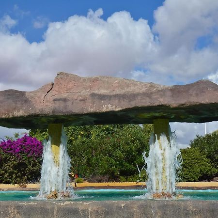 Schoene Wohnung Mit Pool , Wi-Fi Und Privat Garage Torrevieja Luaran gambar
